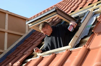 Pose de fenêtres de toit Velux à Magné